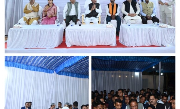 मुख्यमंत्री साय ने समाज प्रमुखों के साथ संवाद किया मुख्यमंत्री साय ने समाज प्रमुखों के साथ संवाद किया