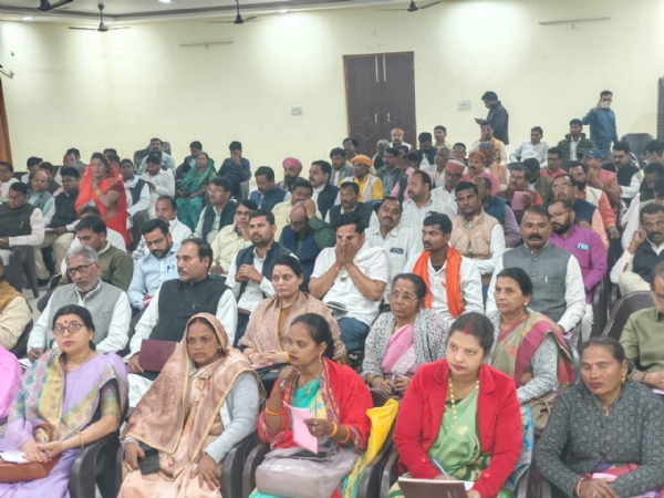 पंडित दीन दयाल उपाध्याय प्रशिक्षण महाअभियान’ कार्यशाला में भाग लेते हुए बीजेपी कार्यकर्ता