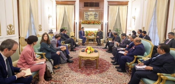 स्पेन के राष्ट्रपति पेड्रो सांचेज से द्विपक्षीय वार्ता करते प्रधानमंत्री मोदी