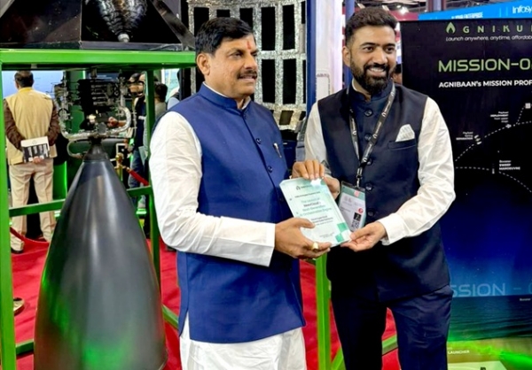 मुख्यमंत्री डॉ. मोहन यादव ने एआई इम्पैक्ट समिट नई दिल्‍ली में नीवक्लाउड के स्टॉल का किया अवलोकन