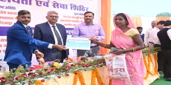 महाविधिक-सहायता-शिविरे ९८९० लाभार्थिभ्यः योजनानां लाभः प्राप्तः