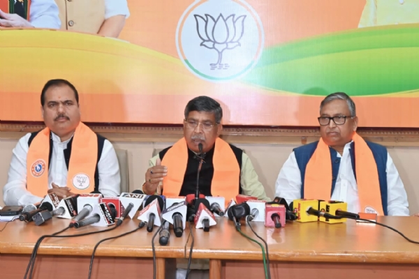 प्रेस वार्ता की तस्वीर प्रेस वार्ता की तस्वीर