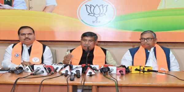 राज्यस्य सत्ताधारी गठबंधनेन निकायनिर्वाचने लोकतंत्रस्य कंठः अवरोधितः -आदित्य साहूः