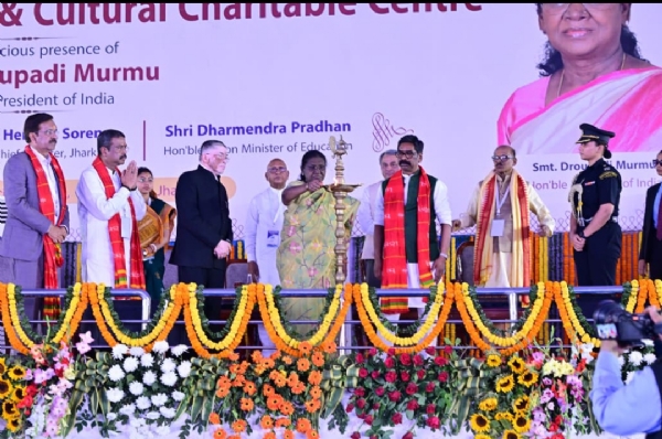 माननीय राष्ट्रपति श्रीमती द्रौपदी मुर्मु ने श्री जगन्नाथ आध्यात्मिक एवं सांस्कृतिक केंद्र के निर्माण हेतु शिलापट्ट का अनावरण