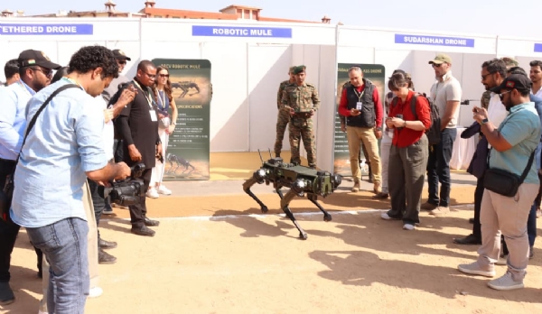 रक्षा पत्रकारों का प्रतिनिधिमंडल