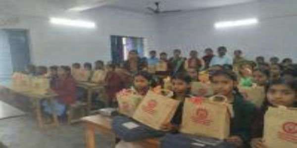 गुड टच-बैड टच एत्येतद्द्वारा सहायकसंख्यां यावत्, छात्राः जागरिता