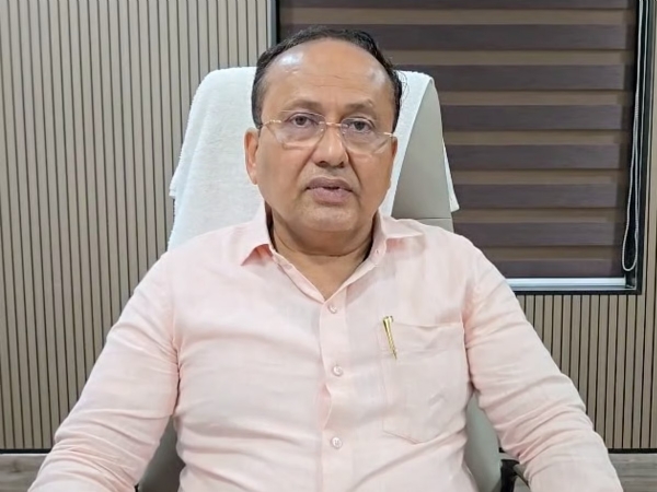 સાંસદ મુકેશ દલાલ