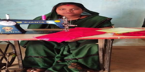 रायपुर : महतारी वंदनेन आर्थिक रूपेण सशक्तीभविष्यन्ति महिलाः