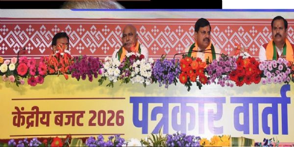 केन्द्रीय–व्ययविवरणम् राष्ट्रे न्यूनतां प्रति गम्यमानस्य बेरोजगारस्य तथा केन्द्र–राज्ययो: सहभाग-विकास–दृष्टिः अस्ति - मोहनयादवः