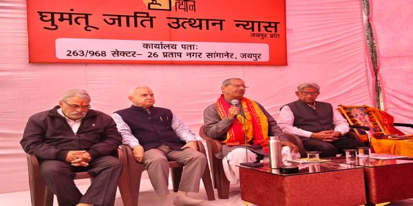 भावग्रस्तानां जनानां साहाय्यं करणीयमेव मानवधर्मः — दुर्गादासः