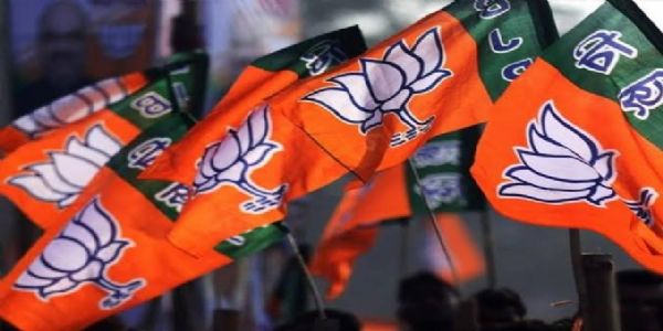 निर्वाचनीयं शीतोष्णता शुभारब्धा, भाजपा विधायको भित्तिलेखनस्य द्वारा शुभारब्धः प्रचारः