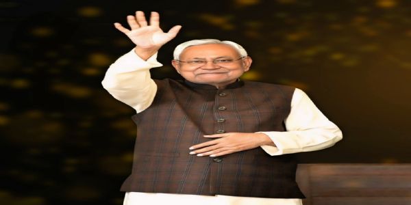 असमस्य मुख्यमंत्री स्वबिहार समकक्षाय नीतीश कुमाराय अददात् जन्मदिनस्य शुभकामनाः