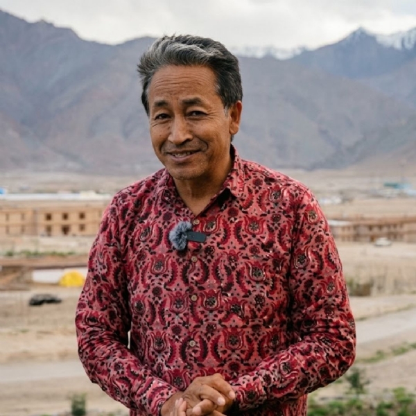 सोनम वांगचुक की फाइल फोटो सोनम वांगचुक की फाइल फोटो