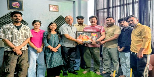 माँ कालीं प्रति आधारित डोगरी कारक संगीताय वर्धनं दातुं संगीतकार त्सेवांग दोरजी सम्मानितः