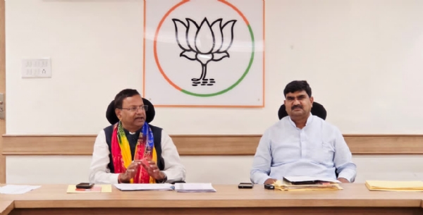 प्रदेश अध्यक्ष पंकज चौधरी और धर्मपाल सिंह प्रदेश अध्यक्ष पंकज चौधरी और धर्मपाल सिंह