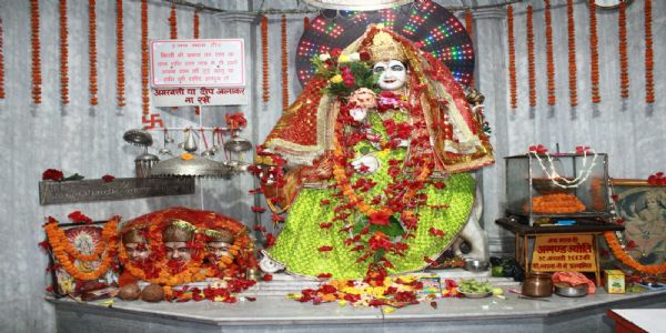 माता वैष्णो देवी मंदिरे बासंती नवरात्रं 19 तः