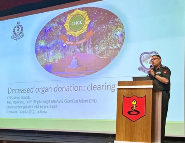 सम्बोधित करते कर्नल डॉ सुदीप प्रकाश