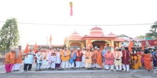 भोपालनगरम्, नवसंवत्सरे आरब्धानि अनुष्ठानानि – ३१ फिट्-उच्चा गुडी आकर्षण-केंद्रत्वेन अभवत्, १०८ कलशैः सूर्याय अर्घ्यं प्रदत्तम्