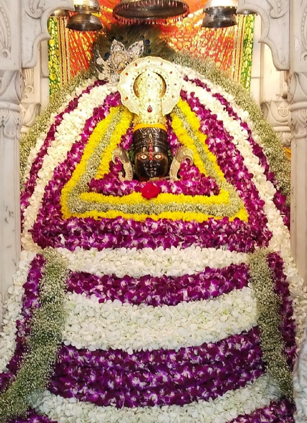 श्री श्याम मंदिर में विराजमान श्री श्यामा भगवान की प्रतिमूर्ति