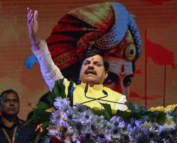 धर्मनगरी उज्जैन में राम घाट पर आयोजित भव्य सृष्टि आरम्भ उत्सव को संबोधित करते हुए मुख्यमंत्री धर्मनगरी उज्जैन में राम घाट पर आयोजित भव्य सृष्टि आरम्भ उत्सव को संबोधित करते हुए मुख्यमंत्री