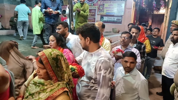 मां चित्रघंटा का दरबार