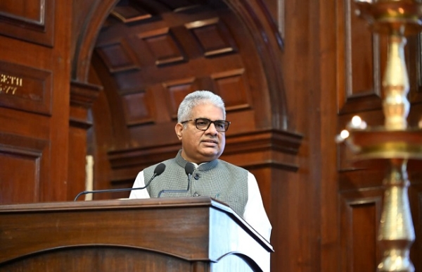 वन अनुसंधान संस्थान देहरादून में आयोजित दो दिवसीय राष्ट्रीय कार्यशाला के उद्घाटन के अवसर पर केन्द्रीय मंत्री भूपेंद्र यादव कार्यकम को संबोधित करते हुए।