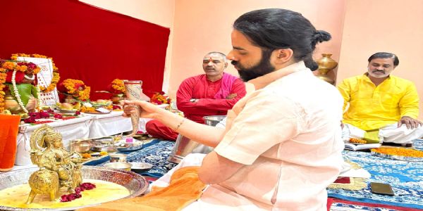 साधकाय माता-भगवती आराधना अमोघं फलं प्रयच्छति— महंतदासः