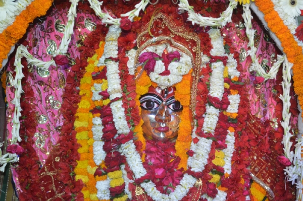 माता स्कंद माता का दरबार