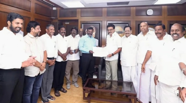 द्रमुक (D M K) गठबंधन में वीके को 8 सीटें दी गईं: स्टालिन-थिरुमा की मौजूदगी में समझौते पर साइन हुए