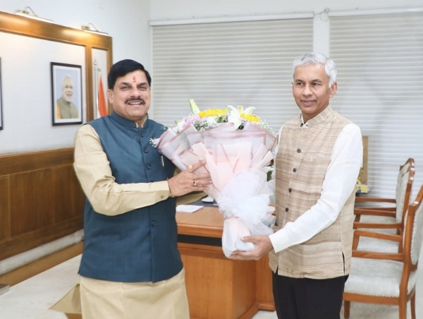 मुख्य सचिव अनुराग जैन ने मुख्यमंत्री मोहन यादव को दी जन्मदिन की शुभकामनाएं