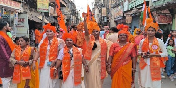 रामनवम्यां विश्वहिन्दूपरिषदा रानीगञ्जे शोभायात्रा निष्कासिता