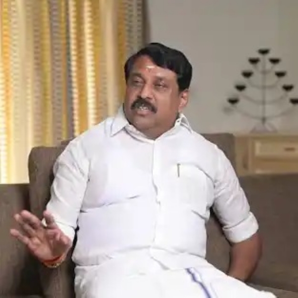 नयिनार नागेंद्रन नयिनार नागेंद्रन