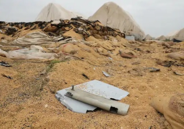 सीरिया में ड्रोन हमले के बाद गेहूं गोदाम तबाह