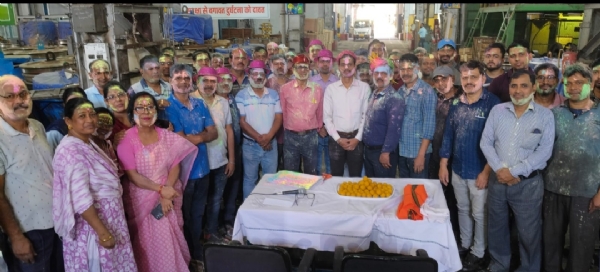 टाटानगर केंद्रीय कर्षण मरम्मत कारखाना में होली मिलन समारोह का आयोजन