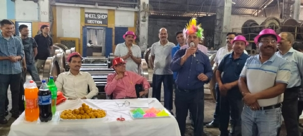 टाटानगर केंद्रीय कर्षण मरम्मत कारखाना में होली मिलन समारोह का आयोजन