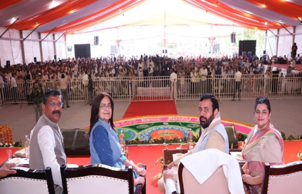 हरियाणा के मुख्यमंत्री भिवानी के ताेशाम  में रैली काे संबाेधित करते हुए