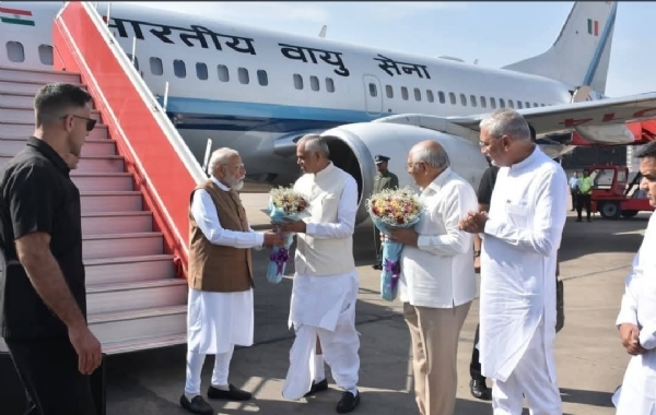 गुजरात दौरे पर प्रधानमंत्री नरेंद्र मोदी