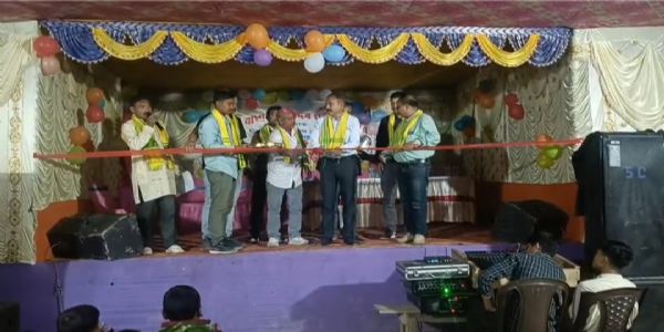 कोकराझार जिल्लायाः चौतारा काचुकाटायां भव्यं होली मंचस्य उद्घाटनम्