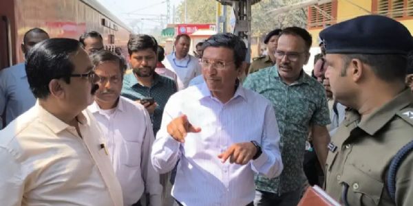 भागलपुर रेलवे स्थानकस्य निरीक्षणम्