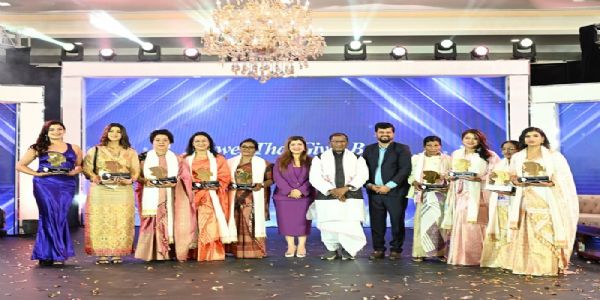 देशं सुदृढीकरणे स्त्रीणां भूमिका प्रशंसनीया — राज्यपाल: