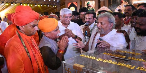 चादर–महोत्सवः - केंद्रीय–मन्त्री गजेन्द्र–सिंह–शेखावत: उक्तवान् यत् पवित्र–चादरः जैसलमेरं निरोगं रक्षितवान्