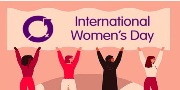 महिलाः त्यागः, संघर्षः अथ सफलता इत्येषाम् आधारः