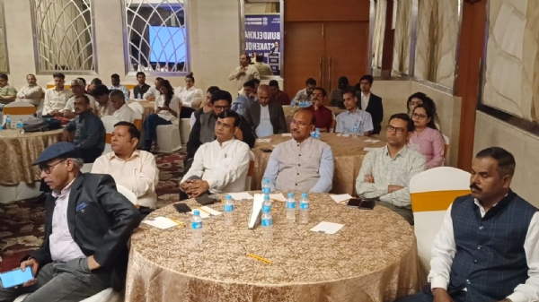 कार्यक्रम में शामिल पर्यटन हितधारक कार्यक्रम में शामिल पर्यटन हितधारक