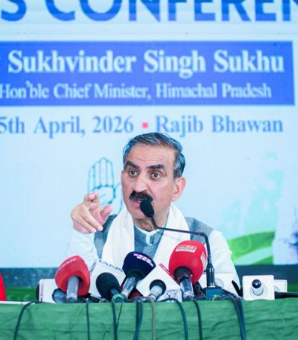 असम में पत्रकार वार्ता के दौरान हिमाचल के मुख्यमंत्री ठाकुर सुखविन्द्र सिंह सुक्खू।