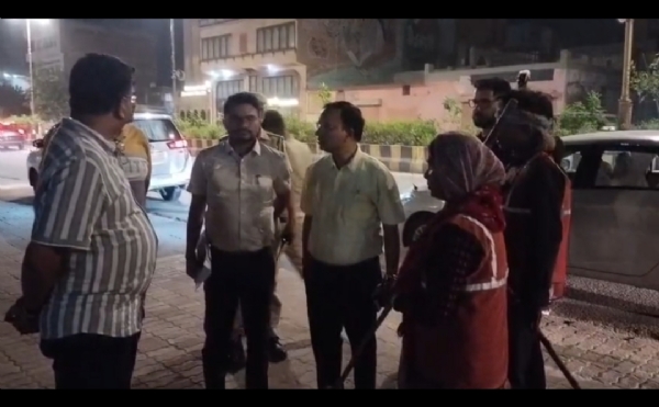 सफाई व्यवस्था पर निगम आयुक्त सख्त: रात्रि में 10 किमी पैदल किया निरीक्षण