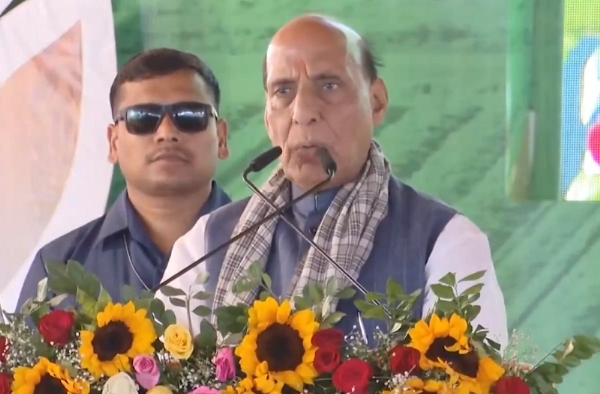 रायसेन में तीन दिवसीय राष्ट्रीय ‘उन्नत कृषि महोत्सव’ को संबोधित करते हुए रक्षा मंत्री राजनाथ सिंह