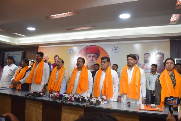 भाजपा ने मनाई महात्मा ज्योतिबा फुले जयंती