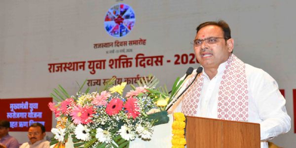 युवा सशक्तिकरणे राज्य सर्वकारः प्रतिकेंद्रितः, जीविकया आत्मनिर्भरतां यावत् वर्धते पदम्