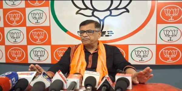 हलफनामेद्वारा उद्भूतस्य भाजपा उम्मीदवार भास्कर भट्टाचार्यस्य सरलता