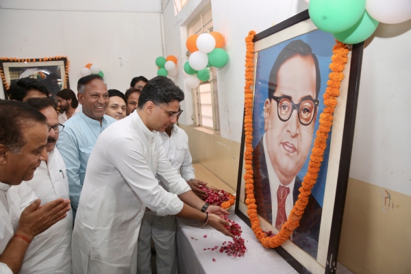 पुष्पाजंलि पुष्पाजंलि